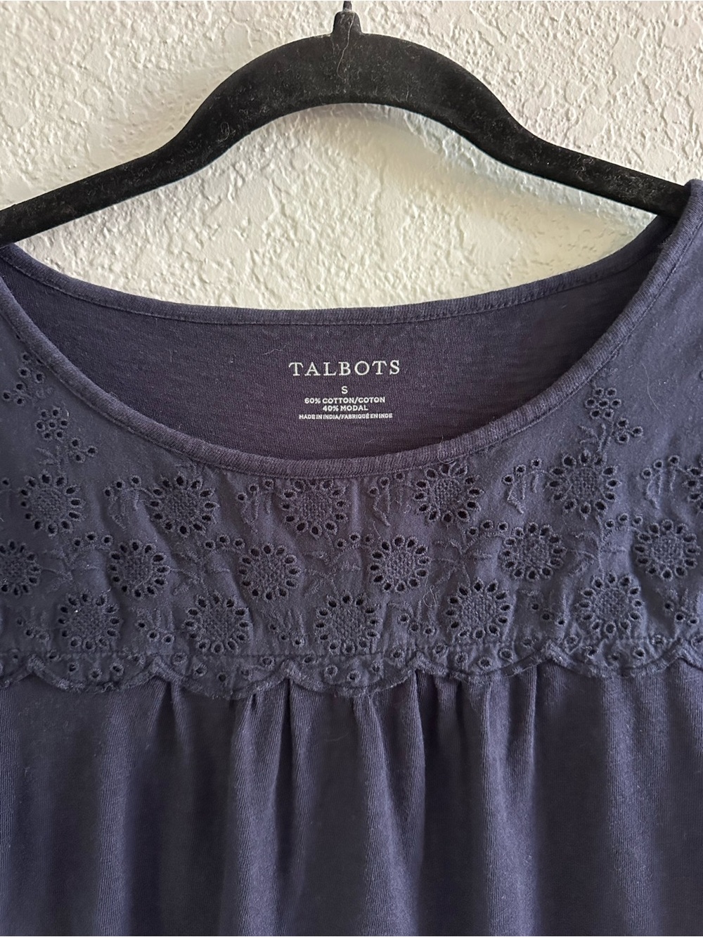 Talbots Women’s Navy Eyelet‎ Trim Short Sleeve Tee Top Cotton Modal Size Small - Picture 4 of 8